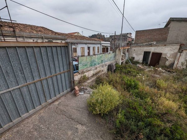 casa indipendente in vendita a Messina in zona Santa Margherita
