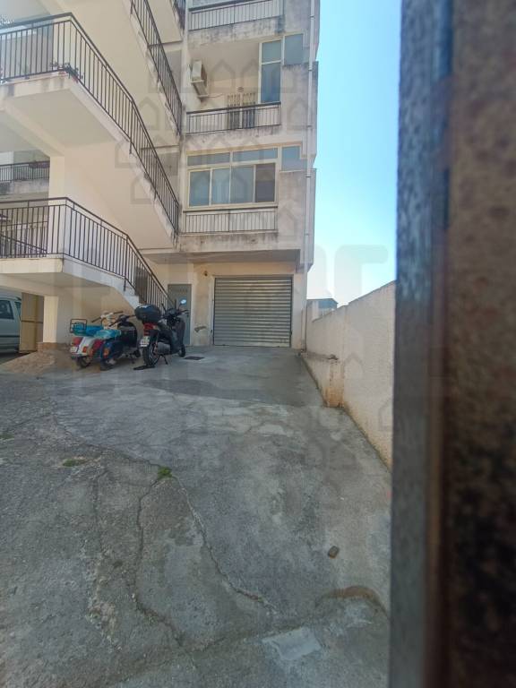 negozio in vendita a Messina in zona Centro Storico