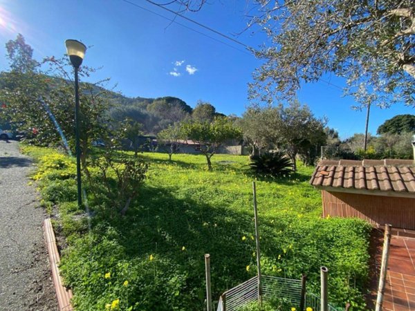 casa indipendente in vendita a Messina in zona Spartà