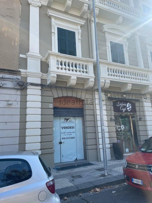locale commerciale in vendita a Messina in zona Centro Storico