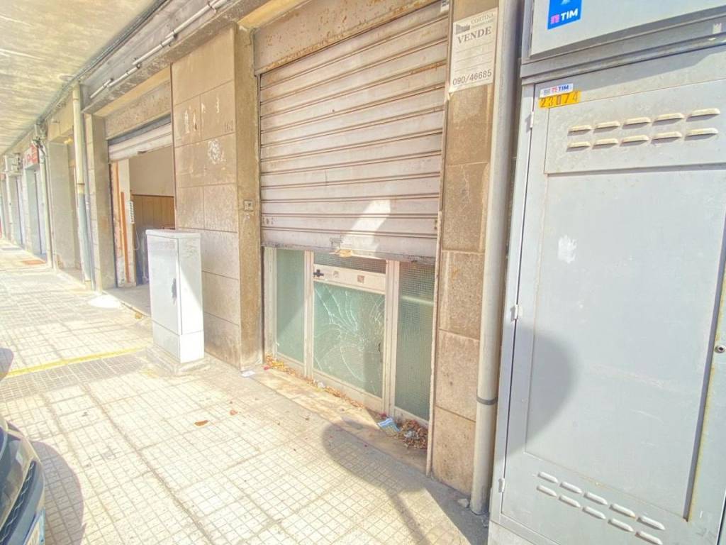 negozio in vendita a Messina