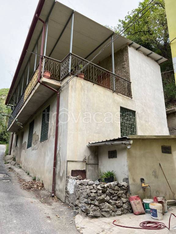 casa indipendente in vendita a Messina in zona Camaro