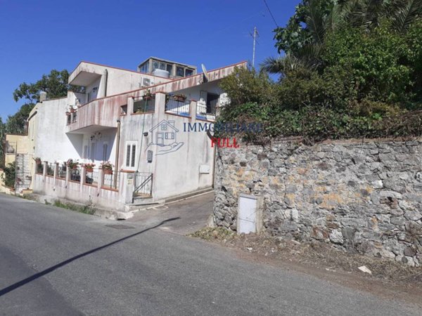 casa semindipendente in vendita a Messina