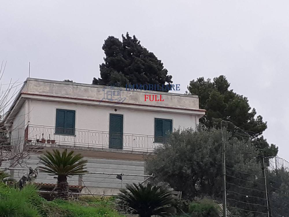 casa indipendente in vendita a Messina in zona Gesso