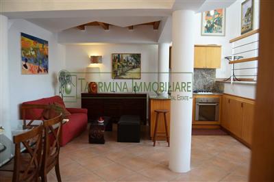 casa indipendente in vendita a Messina in zona Centro Storico