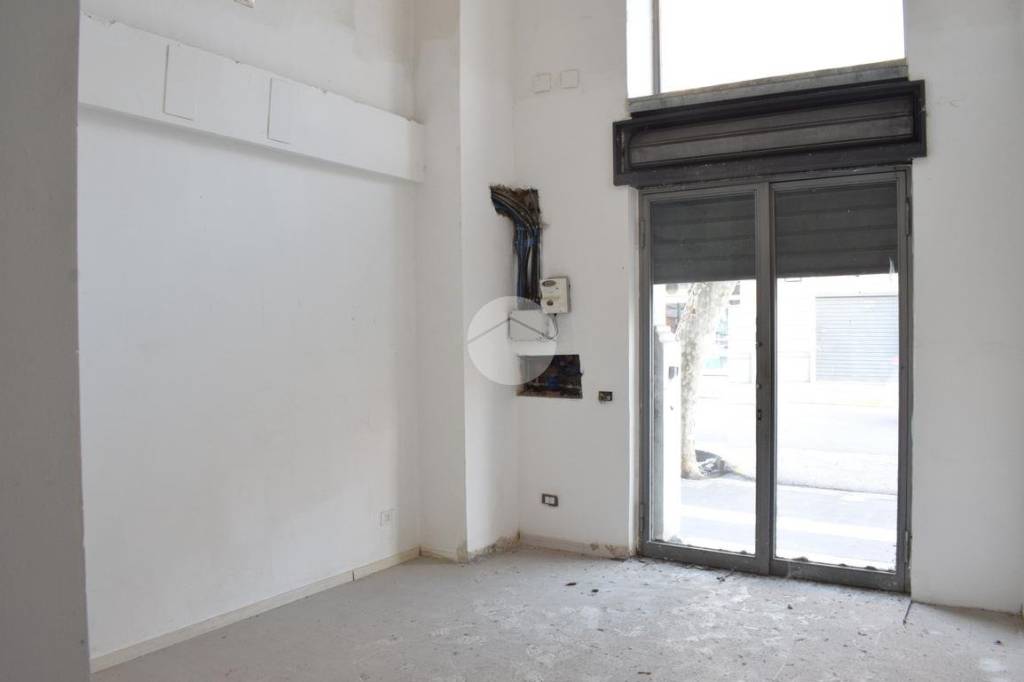 negozio in vendita a Messina in zona Centro Storico