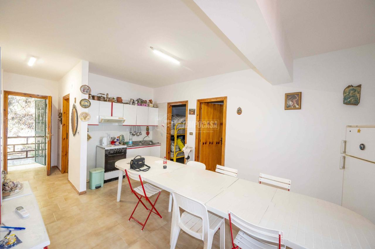 appartamento in vendita a Messina in zona Mortelle