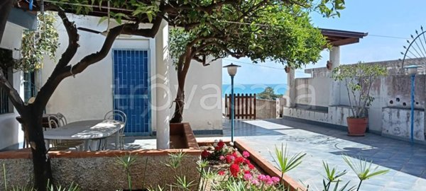 casa indipendente in vendita a Messina in zona Mortelle