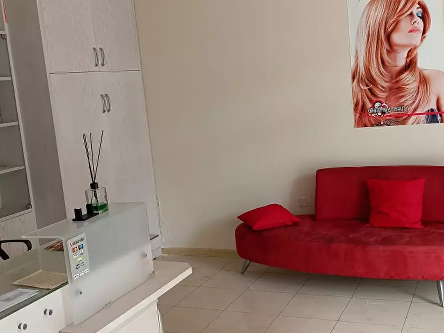 locale commerciale in vendita a Messina in zona Centro Storico