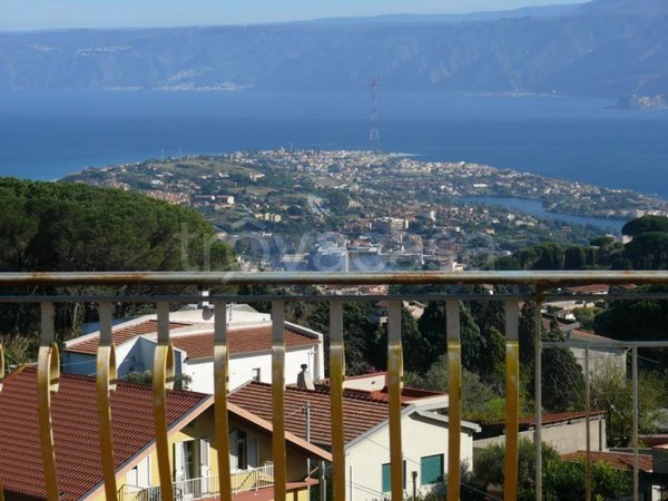 casa indipendente in vendita a Messina in zona Larderia