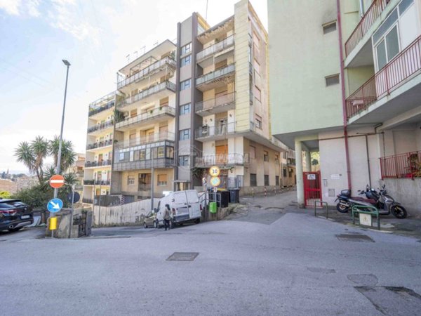 appartamento in vendita a Messina in zona Camaro