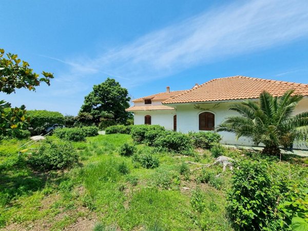 casa indipendente in vendita a Messina in zona Spartà