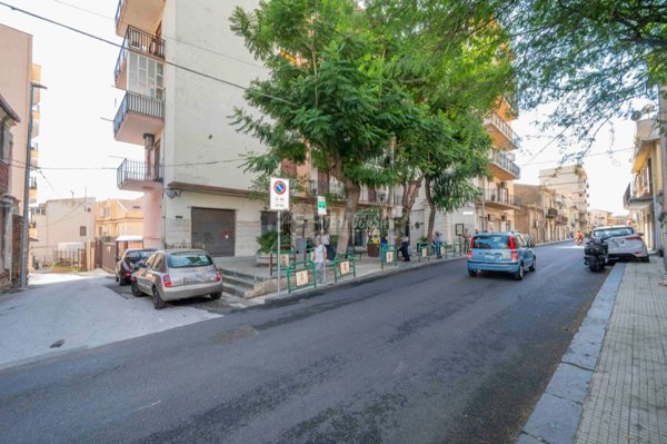 locale commerciale in vendita a Messina in zona Contesse