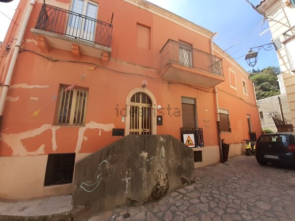 casa indipendente in vendita a Messina