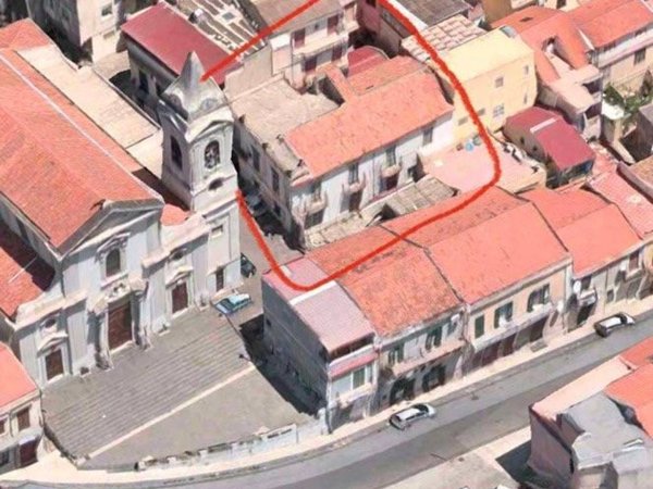 casa indipendente in vendita a Messina in zona Gazzi
