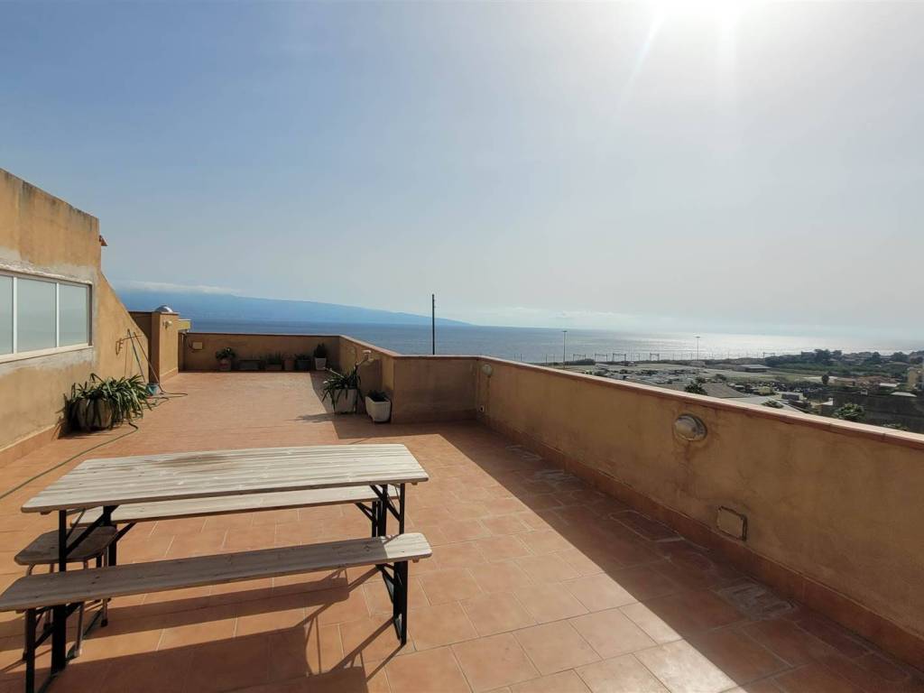 appartamento in vendita a Messina in zona Gazzi