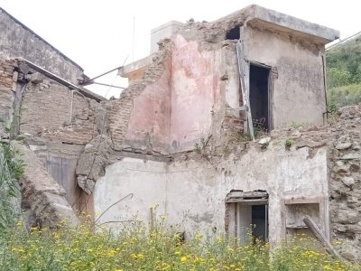 rudere in vendita a Messina in zona Camaro