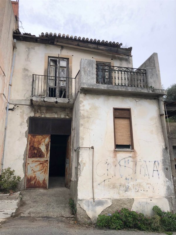 casa indipendente in vendita a Messina