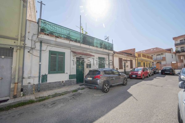 casa indipendente in vendita a Messina in zona Contesse