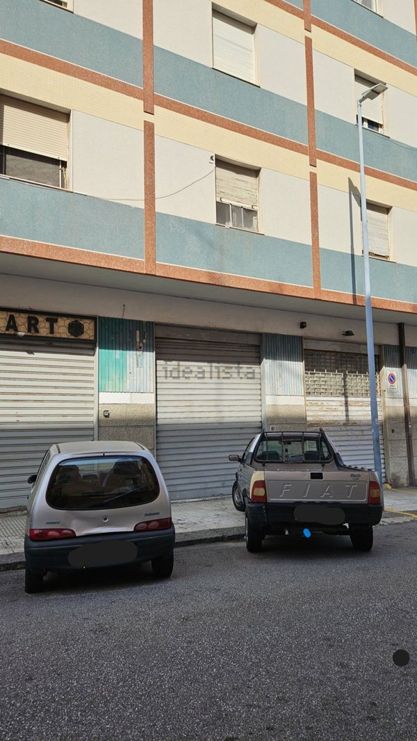 locale commerciale in vendita a Messina in zona Centro Storico