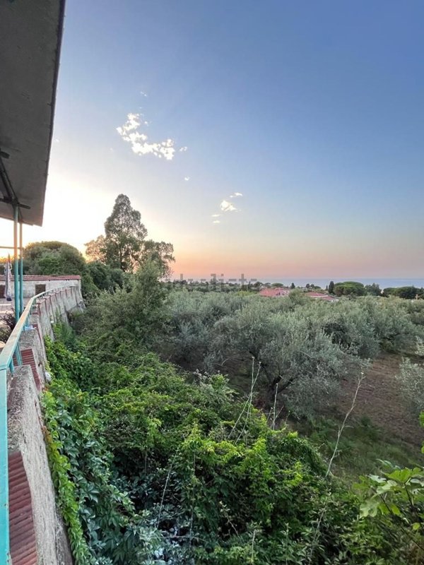 appartamento in vendita a Messina in zona Spartà