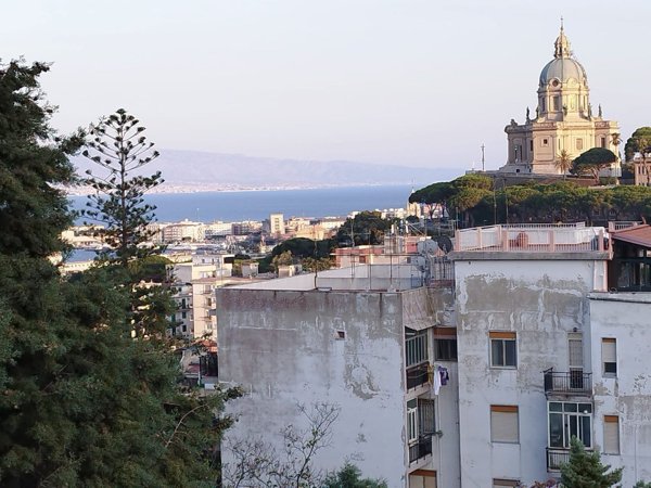 casa indipendente in vendita a Messina