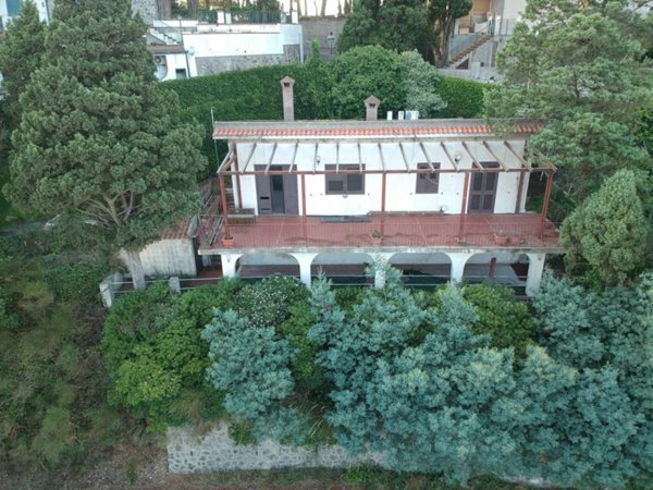 casa indipendente in vendita a Messina in zona Salice
