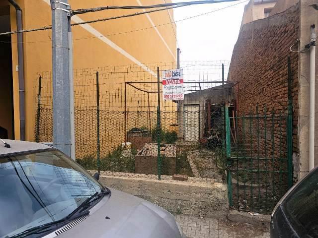 negozio in vendita a Messina in zona Santa Margherita