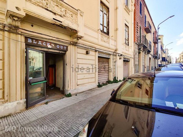 locale commerciale in vendita a Messina in zona Centro Storico
