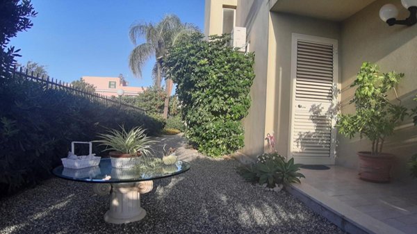 casa indipendente in vendita a Messina in zona Ganzirri