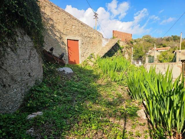 terreno agricolo in vendita a Messina in zona Gesso