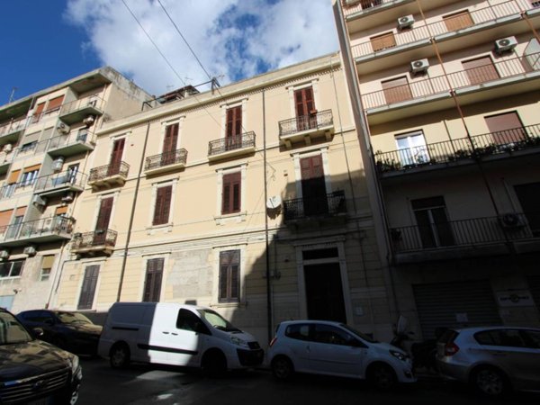 locale commerciale in vendita a Messina
