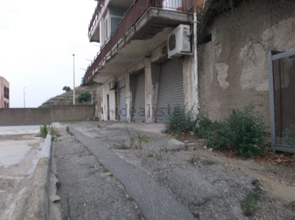 ufficio in vendita a Messina in zona Pistunina