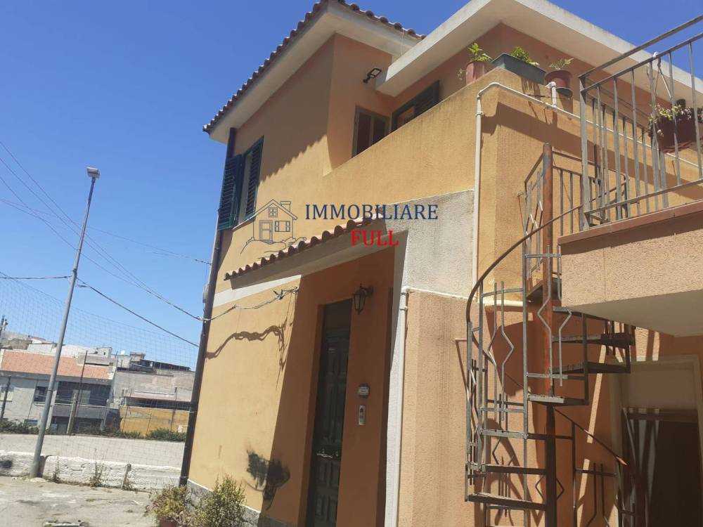 casa indipendente in vendita a Messina in zona Faro Superiore