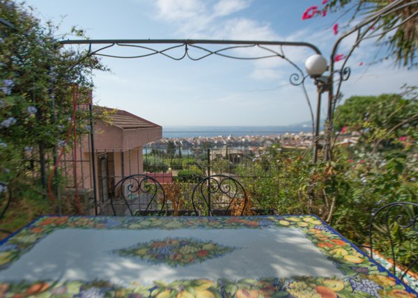 casa indipendente in vendita a Messina in zona Ganzirri