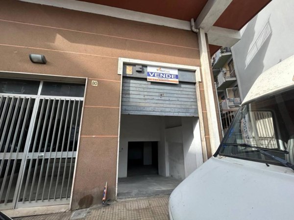 locale di sgombero in vendita a Messina in zona Gazzi