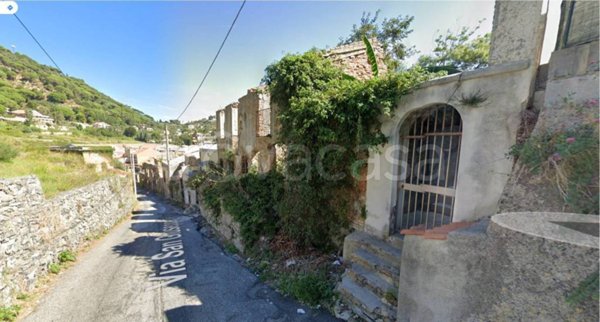 casa indipendente in vendita a Messina in zona Centro Storico