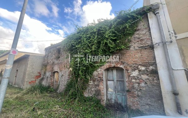 casa semindipendente in vendita a Messina in zona San Filippo