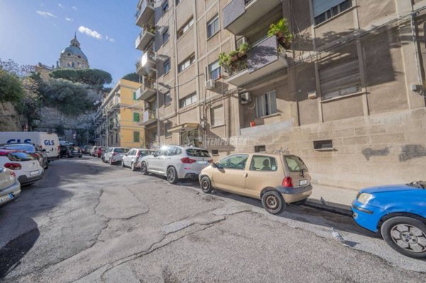 locale commerciale in vendita a Messina in zona Centro Storico