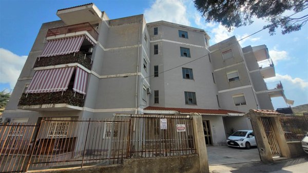 appartamento in vendita a Messina in zona Camaro