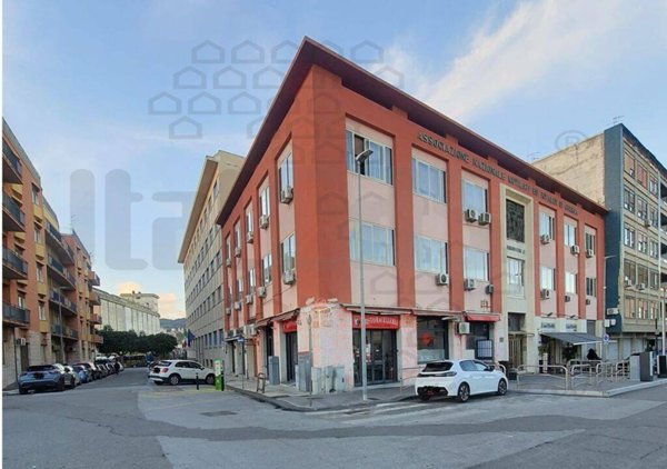 negozio in vendita a Messina in zona Centro Storico