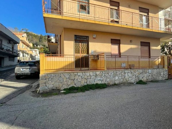 appartamento in vendita a Messina in zona Larderia