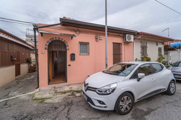 casa indipendente in vendita a Messina in zona Contesse