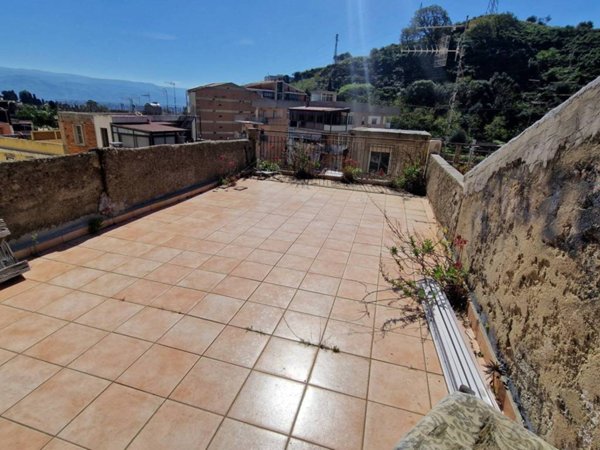 appartamento in vendita a Messina in zona Camaro