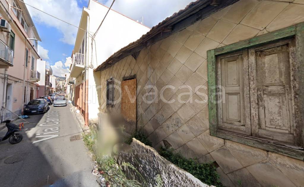 casa semindipendente in vendita a Messina in zona Gazzi