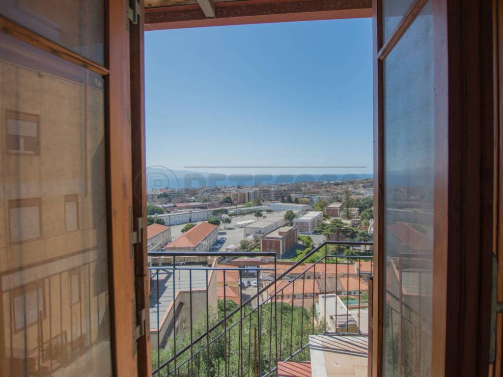 casa indipendente in vendita a Messina