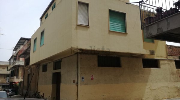casa indipendente in vendita a Messina