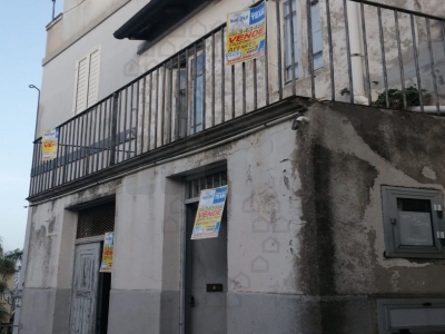 casa indipendente in vendita a Messina