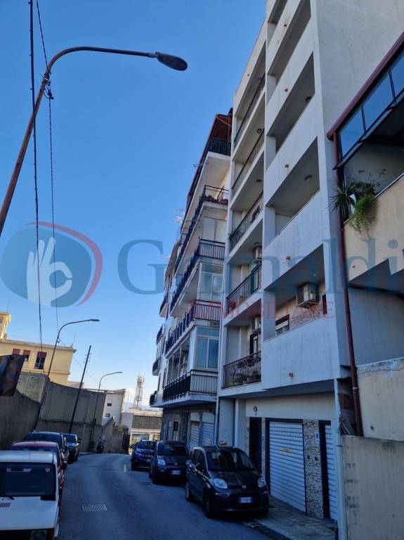 appartamento in vendita a Messina in zona Gazzi
