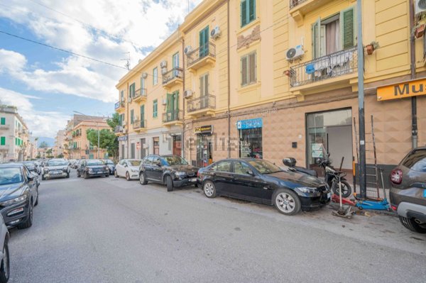 locale commerciale in vendita a Messina